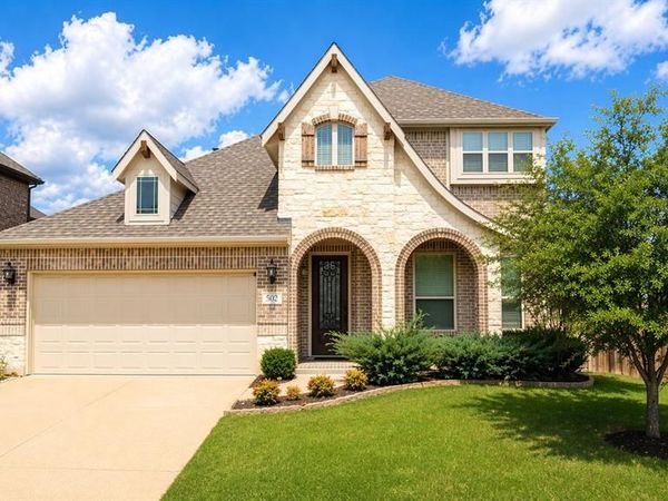 502 Ranchwood Drive, Justin, TX 76247