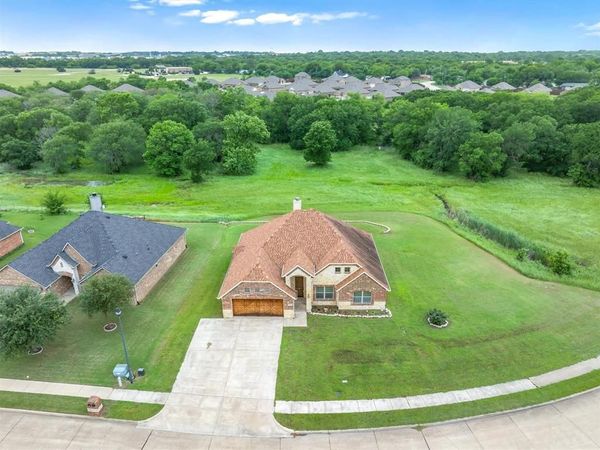 2001 Chapel Creek Drive, Kaufman, TX 75142