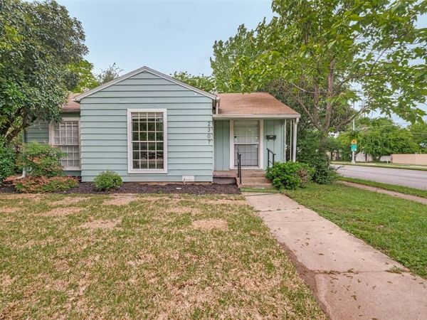 2307 Idaho Avenue, Dallas, TX 75216