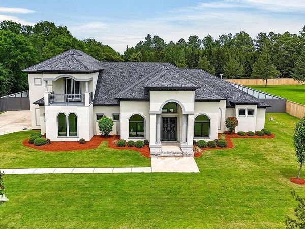 5768 Cross Lake Point Drive , Shreveport, LA 71107