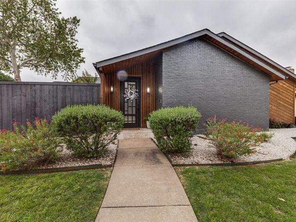 2300 Regal Road , Plano, TX 75075