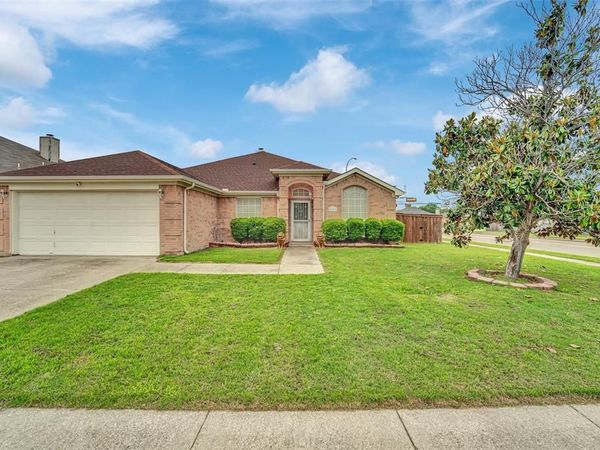 2207 Hickory Wood Trail , Arlington, TX 76018