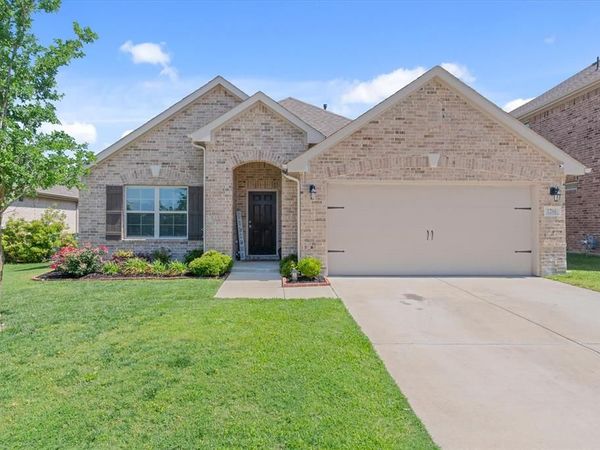 1284 Binfield Drive , Forney, TX 75126