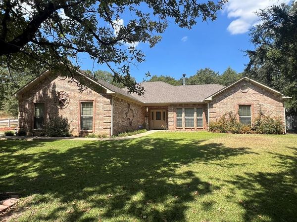 110 CR 2258 , Mineola, TX 75773