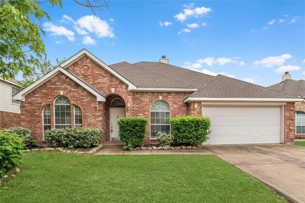 413 Cold Mountain Trail, Fort Worth, TX 76131 Main Photo