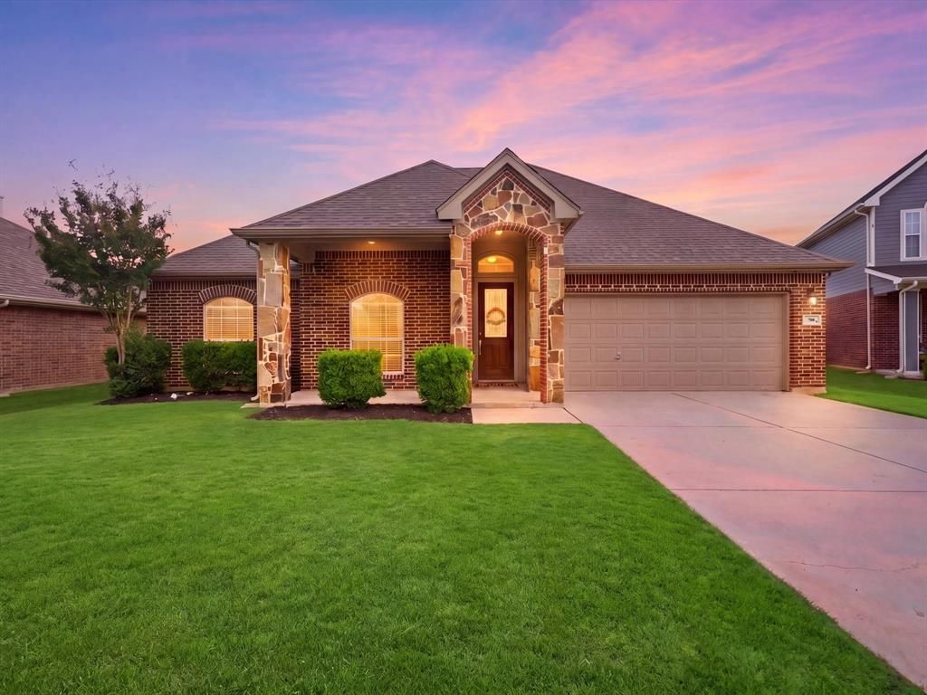 708 Date Court, Burleson, TX 76028 Main Photo