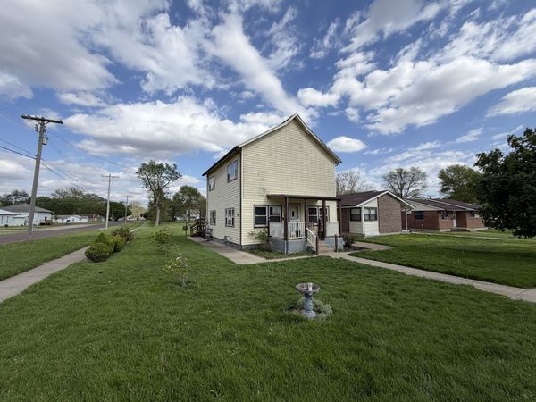 523 W 9th Street , Gibson City, IL 60936