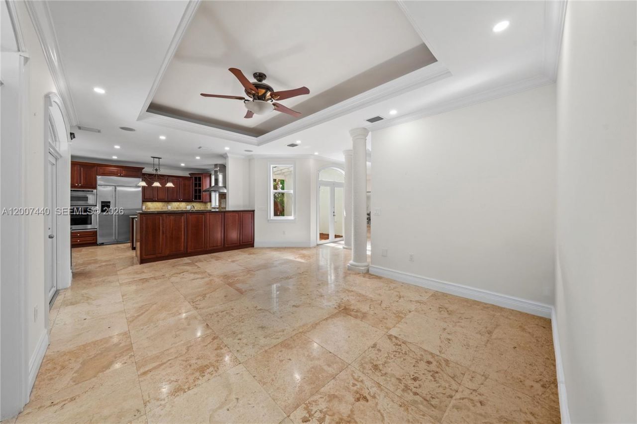 4065 Battersea Rd , Miami, FL 33133 Photo