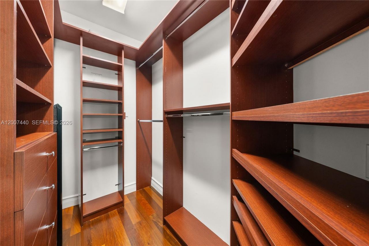 4065 Battersea Rd , Miami, FL 33133 Photo