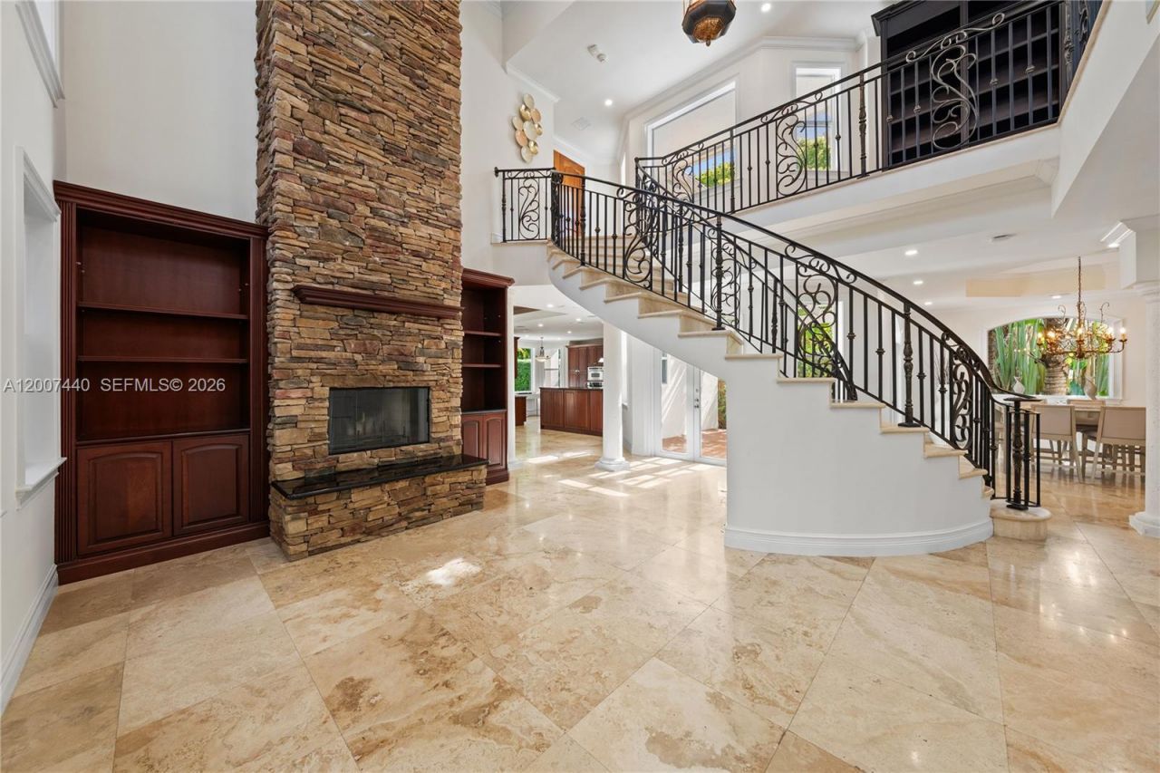 4065 Battersea Rd , Miami, FL 33133 Photo