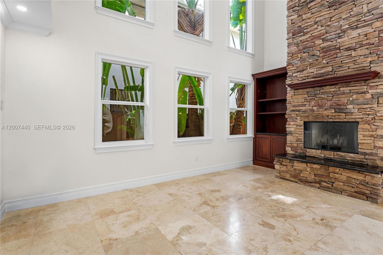 4065 Battersea Rd , Miami, FL 33133 Photo