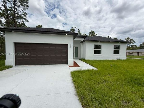 723 EPPS BROWN ST E , Unit 723, Lehigh Acres, FL 33974