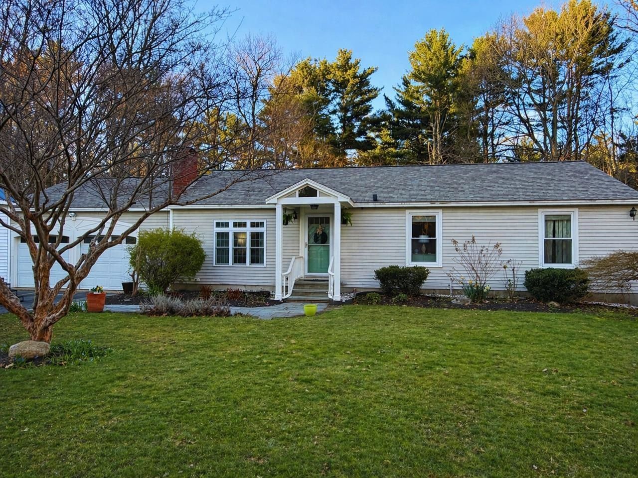 25 Moulton Ridge Road, Kensington, NH 03833 Main Photo
