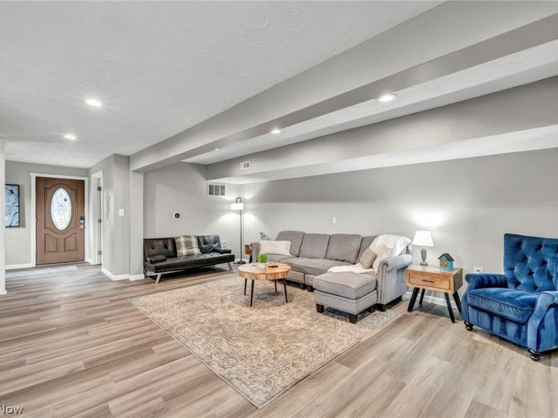 829 Portage Lakes Drive, Akron, OH 44319 Photo 14