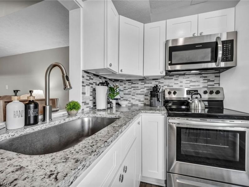 829 Portage Lakes Drive, Akron, OH 44319 Photo 19
