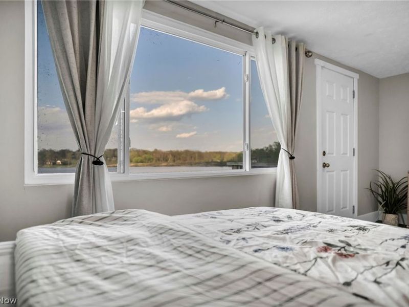 829 Portage Lakes Drive, Akron, OH 44319 Photo 23