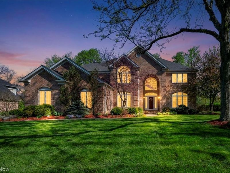 2771 Jumpers Drive, Akron, OH 44333 Photo 2