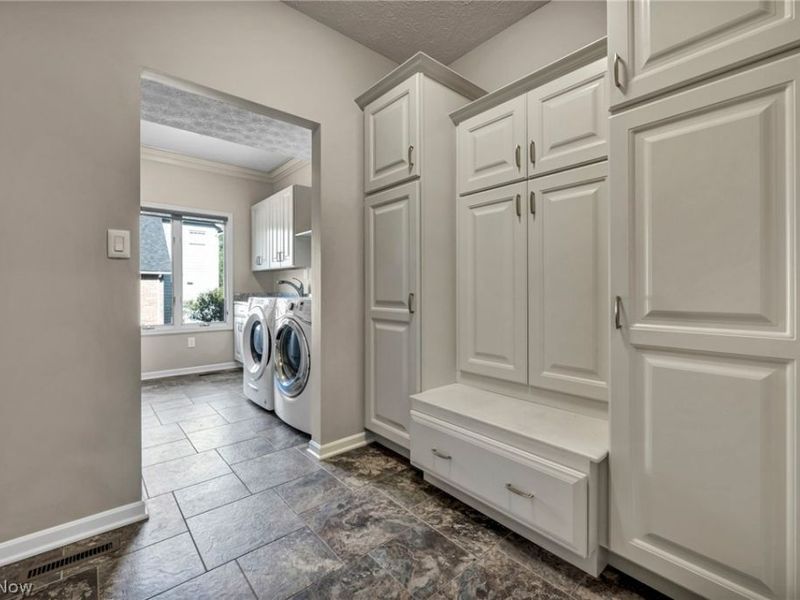 2771 Jumpers Drive, Akron, OH 44333 Photo 21