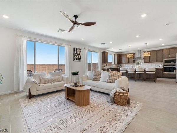10204 Mystic Falls Drive, Las Vegas, NV 89141