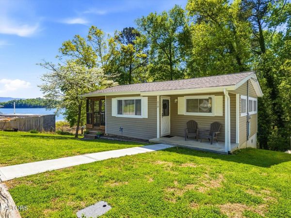 1547 Millstone Beach Rd, Dandridge, TN 37725