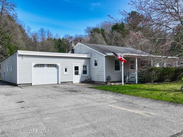 3984 5 Mile , Traverse City, MI 49686