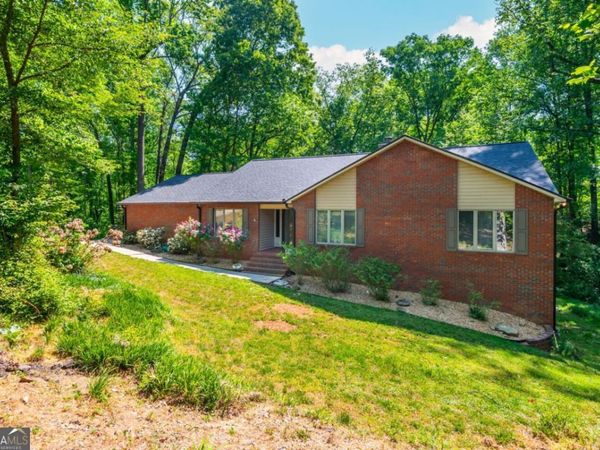 4250 Red Fox Trail, Oakwood, GA 30566