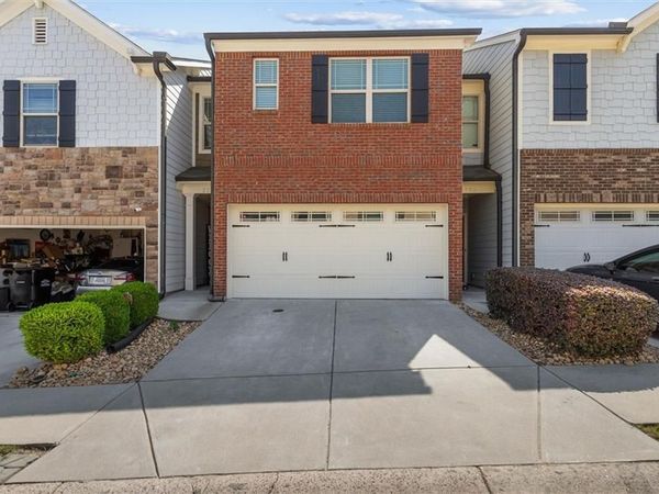222 Bobbie Way, Woodstock, GA 30189