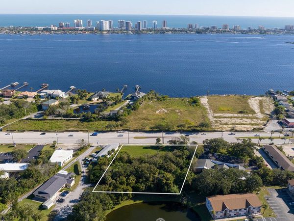 2690 S Ridgewood Avenue, South Daytona, FL 32119