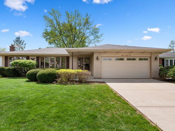 1621 Claremont Drive , Darien, IL 60561