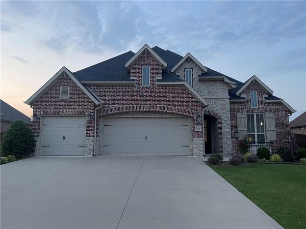 1506 SW Edinburgh Avenue , Bentonville, AR 72713