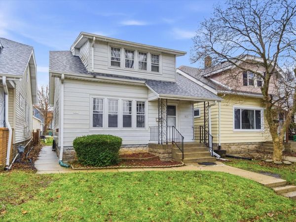 2219 S 70th STREET, Unit 2221, West Allis, WI 53219