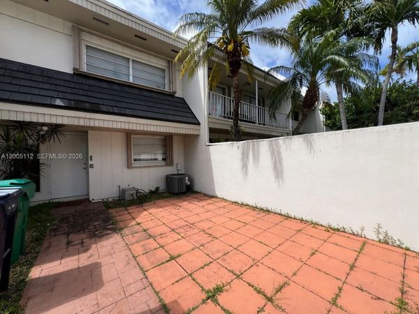 8114 SW 81st Ter , Miami, FL 33143