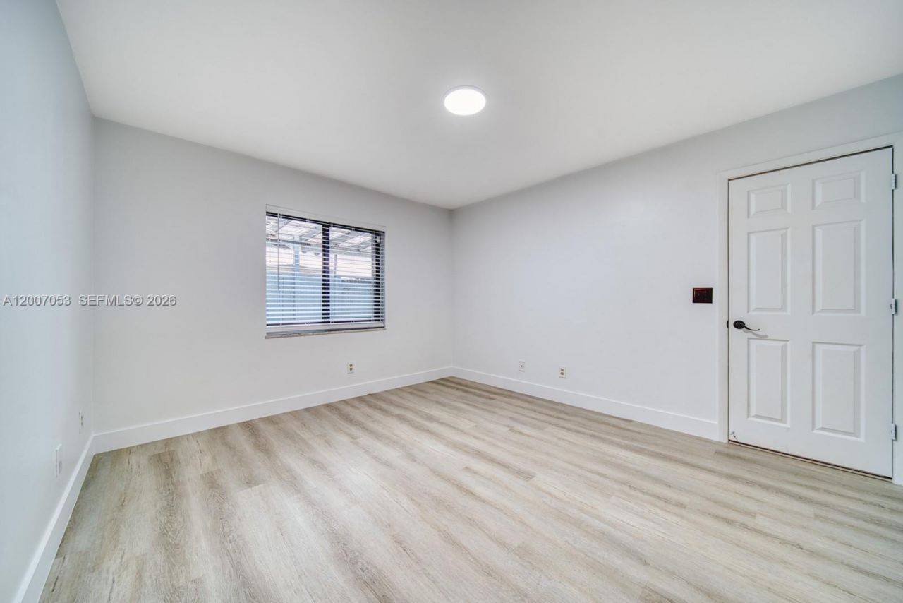 1720 NW 92nd Ave , Pembroke Pines, FL 33024 Photo