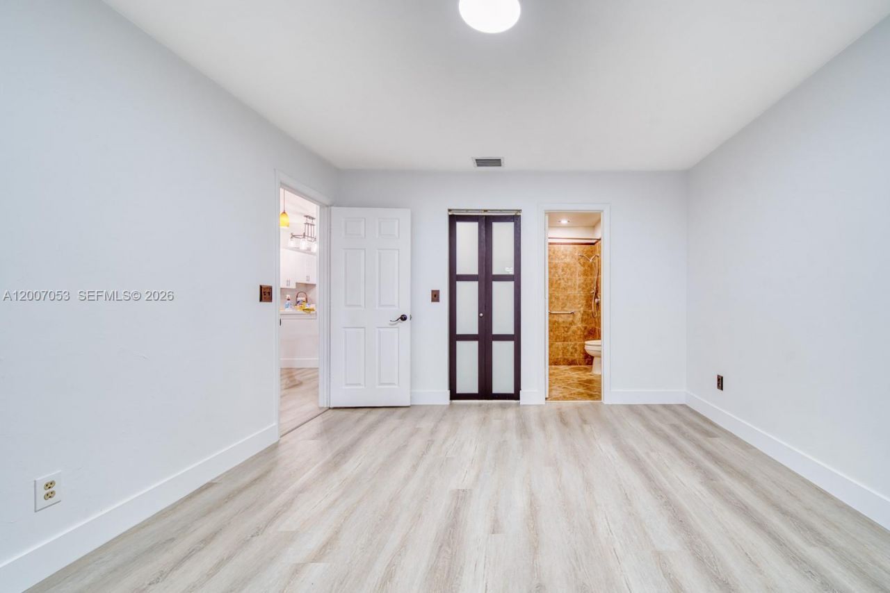 1720 NW 92nd Ave , Pembroke Pines, FL 33024 Photo