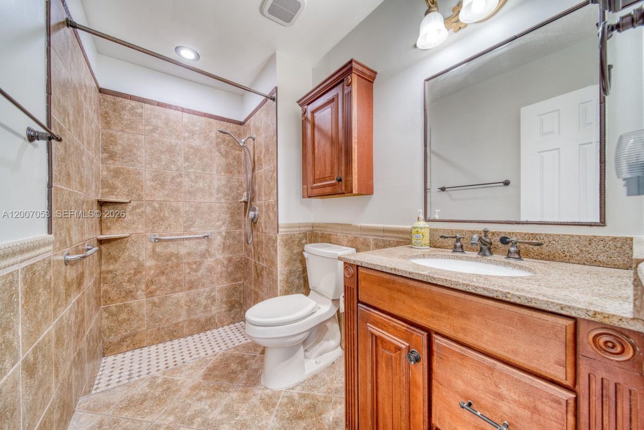 1720 NW 92nd Ave , Pembroke Pines, FL 33024 Photo