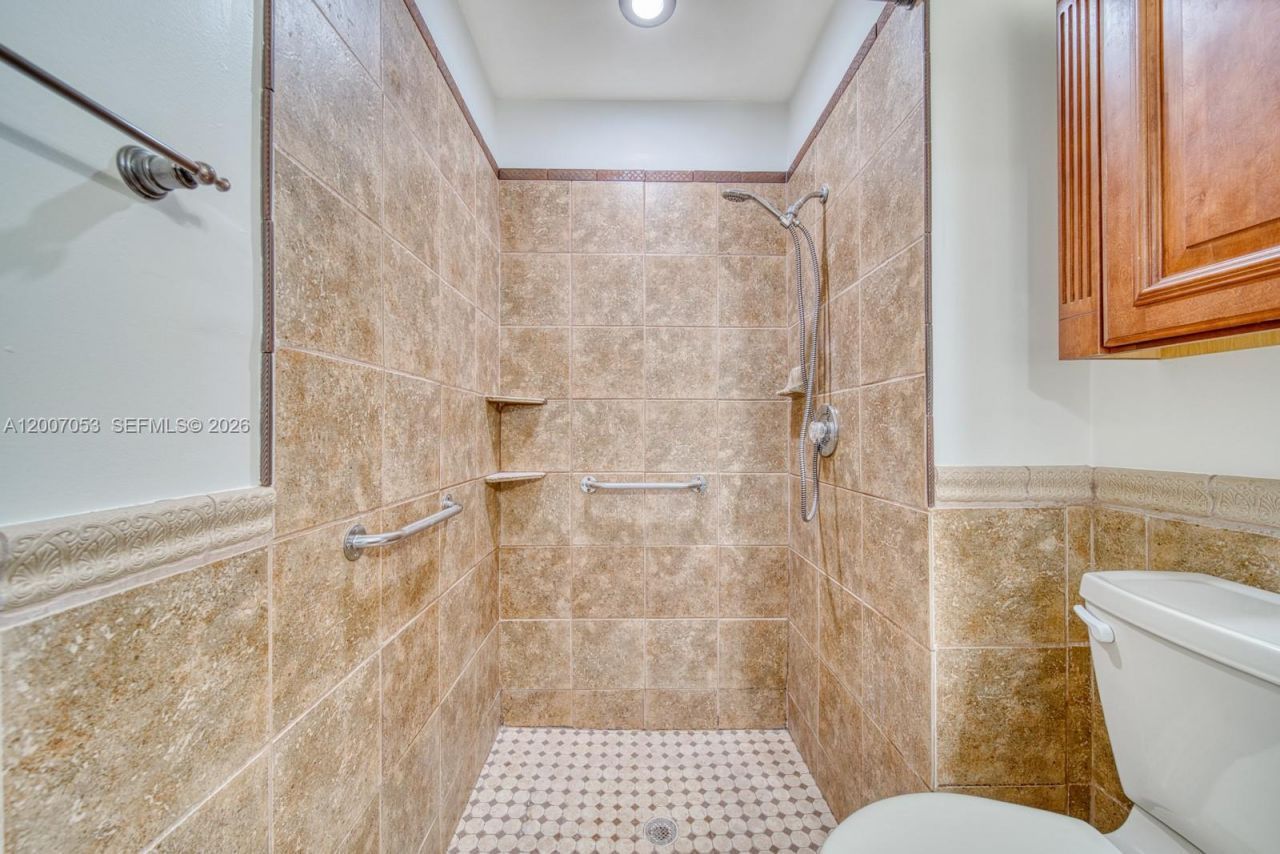 1720 NW 92nd Ave , Pembroke Pines, FL 33024 Photo