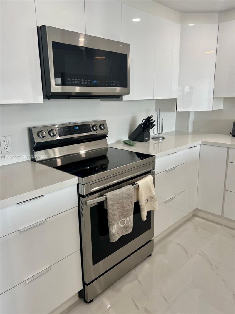 155 Ocean Lane Dr, Unit 1011, Key Biscayne, FL 33149 Photo