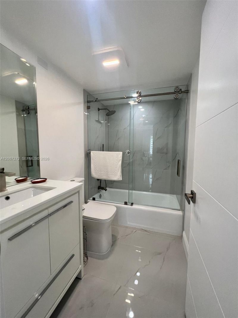 155 Ocean Lane Dr, Unit 1011, Key Biscayne, FL 33149 Photo
