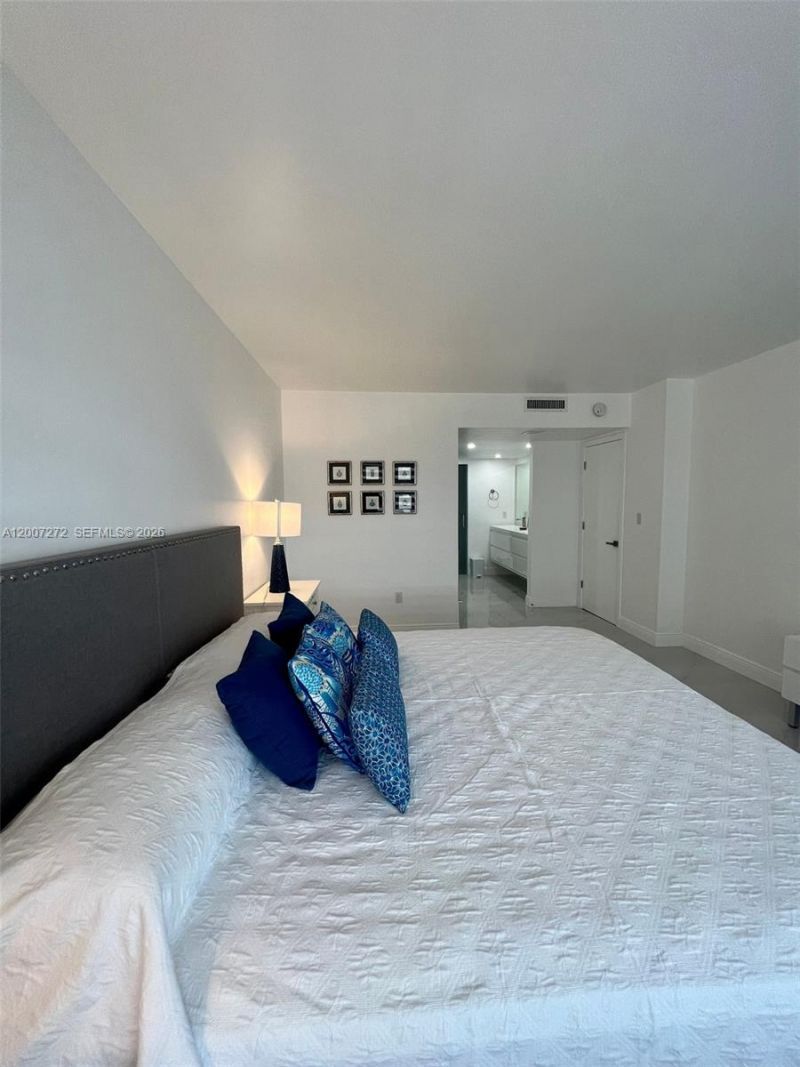 155 Ocean Lane Dr, Unit 1011, Key Biscayne, FL 33149 Photo