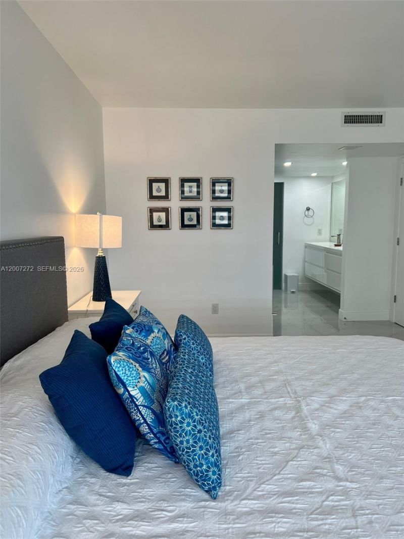 155 Ocean Lane Dr, Unit 1011, Key Biscayne, FL 33149 Photo