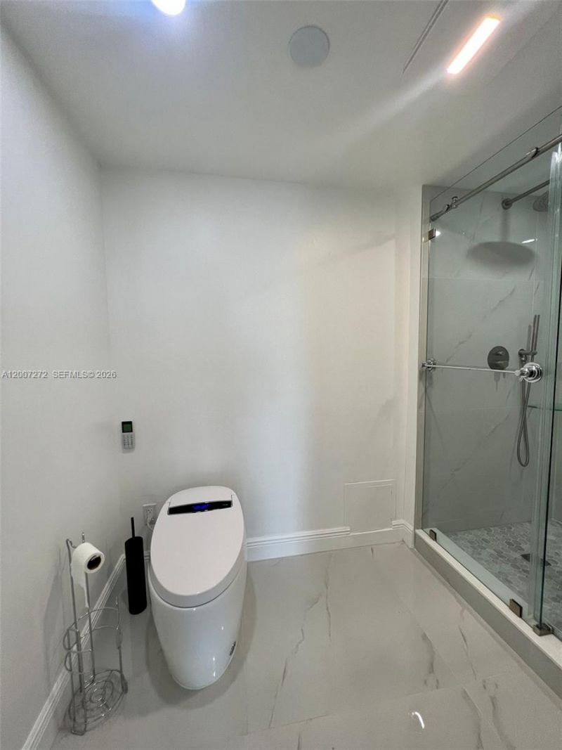 155 Ocean Lane Dr, Unit 1011, Key Biscayne, FL 33149 Photo