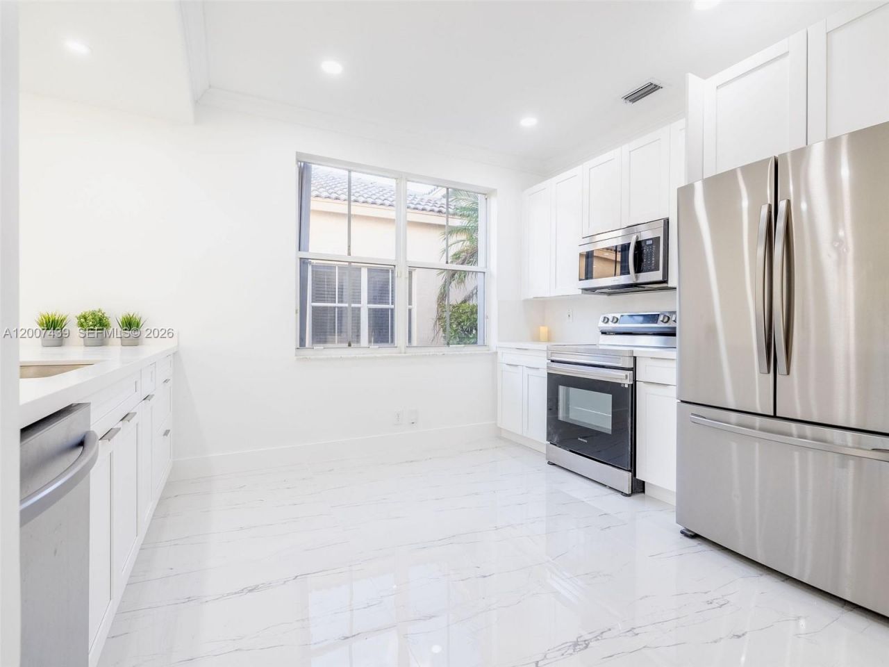 801 Tanglewood Cir , Weston, FL 33327 Photo