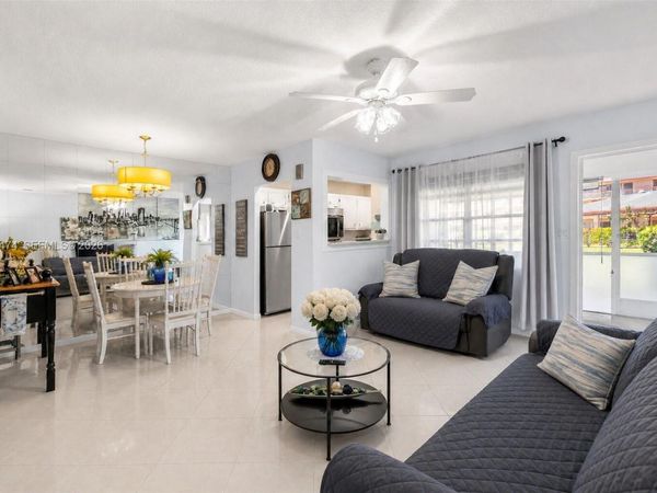 5300 Washington St, Unit H137, Hollywood, FL 33021