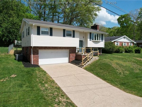 1405 Sheffield Court, Charleston, WV 25314