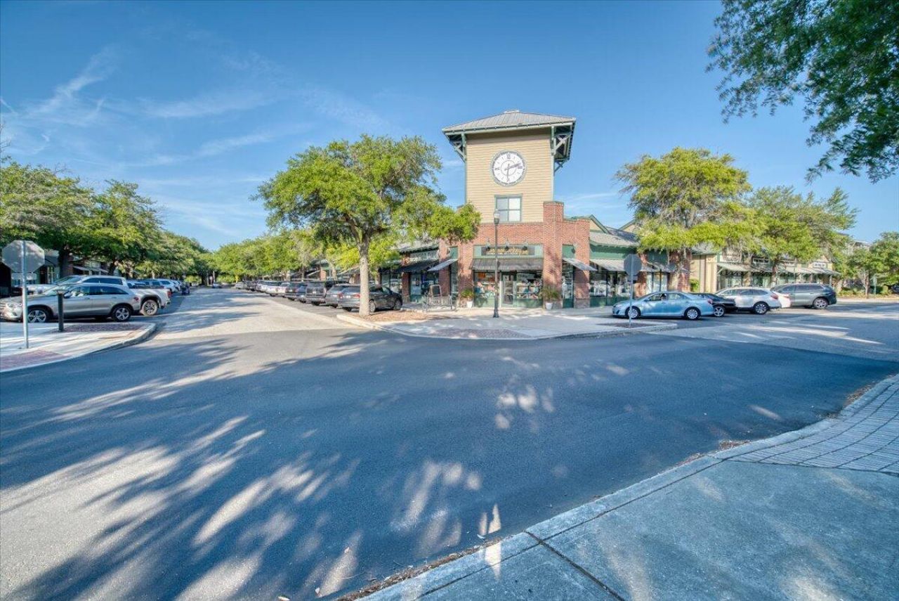 1600 Long Grove Drive Photo 29