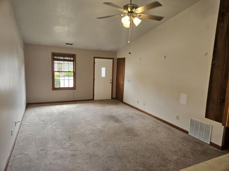 454 S Mumaugh Road, Lima, OH 45804 Photo 6