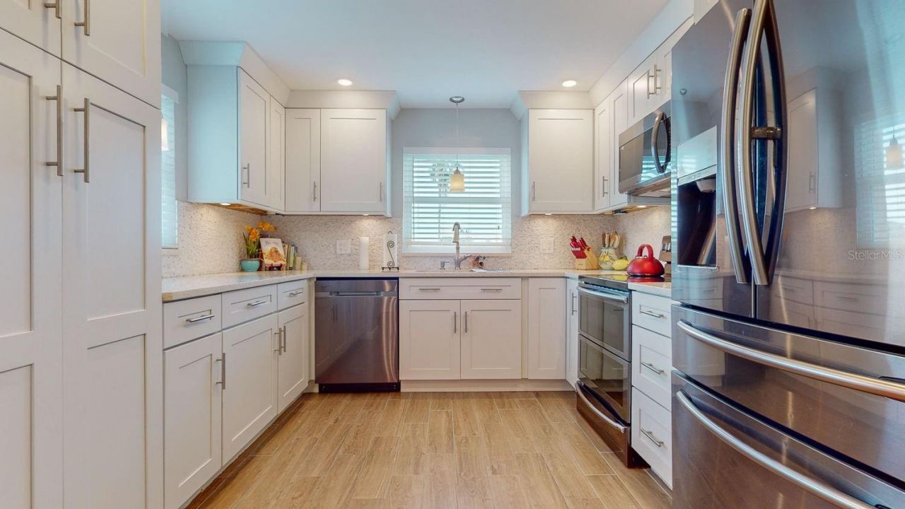 1120 N Shore Drive Ne, Unit 501, Saint Petersburg, FL 33701 Photo