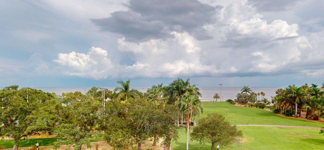 1120 N Shore Drive Ne, Unit 501, Saint Petersburg, FL 33701 Photo