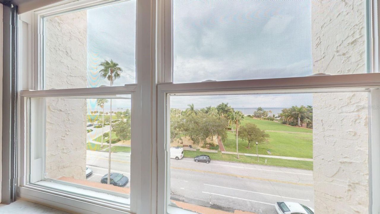 1120 N Shore Drive Ne, Unit 501, Saint Petersburg, FL 33701 Photo