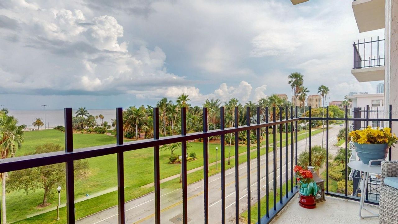1120 N Shore Drive Ne, Unit 501, Saint Petersburg, FL 33701 Photo
